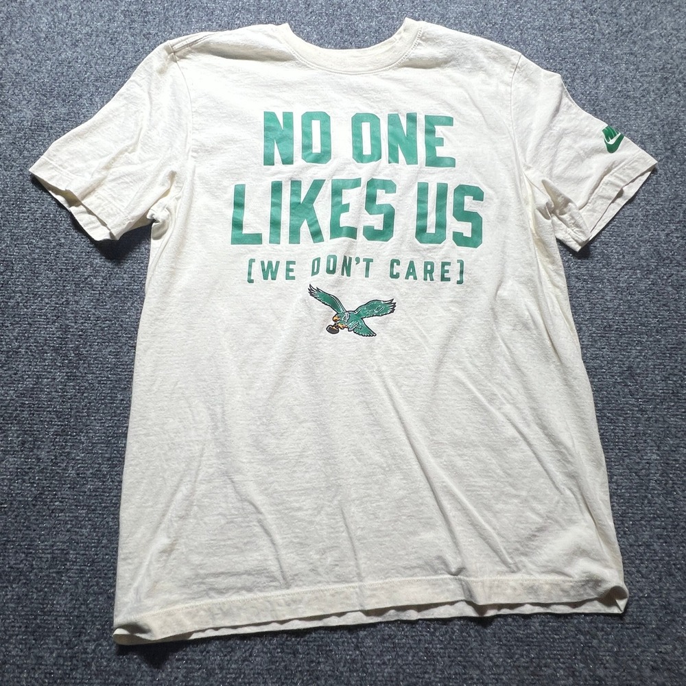 Nike Philadelphia Eagles No One Likes Us We Dont Care T-Shirt Mens Medium Cream